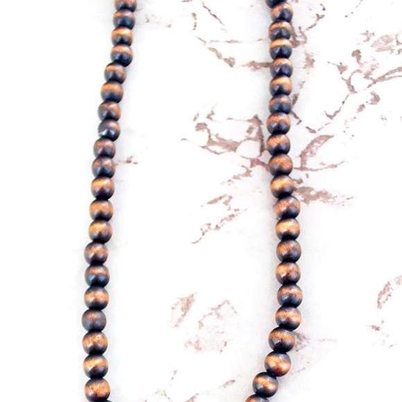 White Stone & Coppertone Round Pearl Necklace Set - Picture 4 of 4